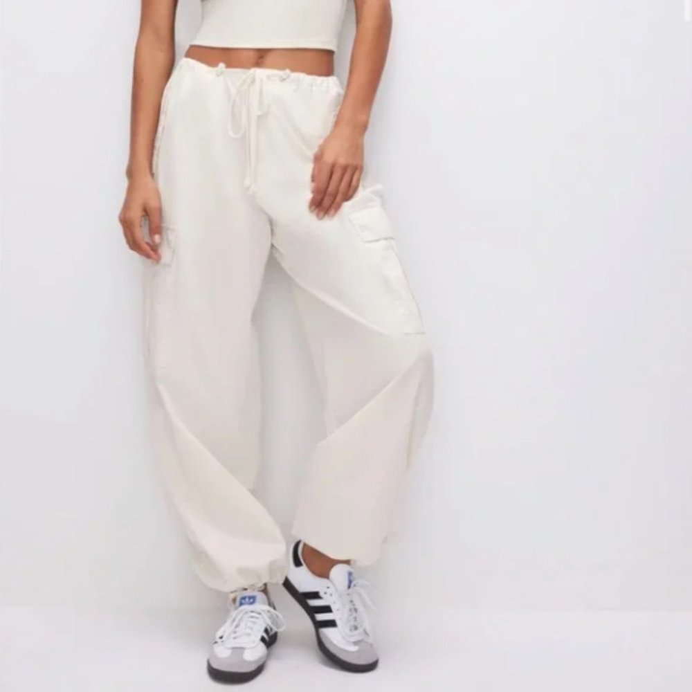 Good American Parachute Pants Cloud White
